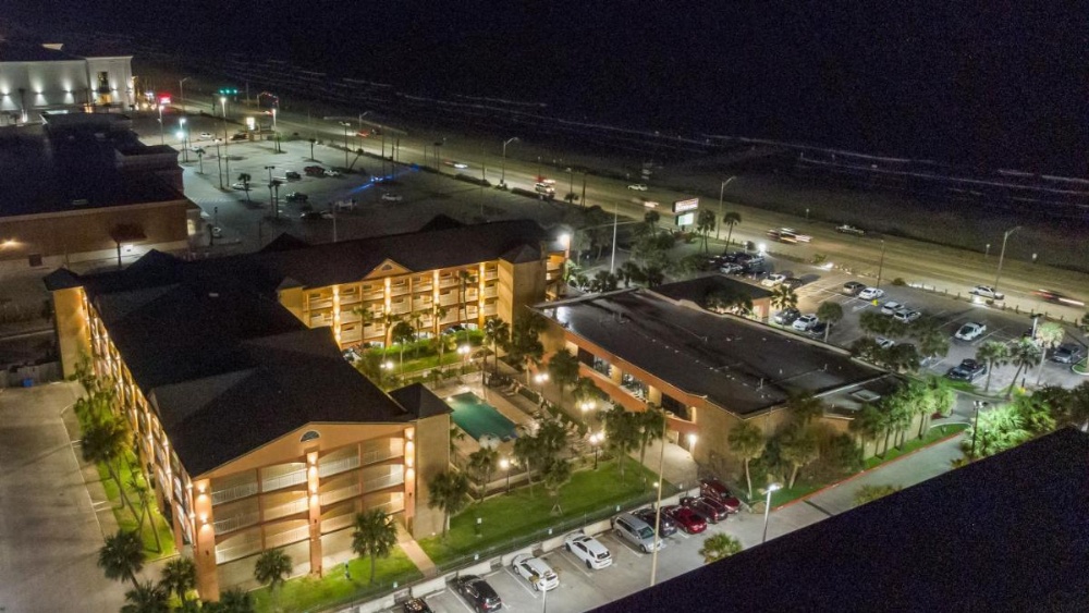 Beachfront Palms Hotel Image 13