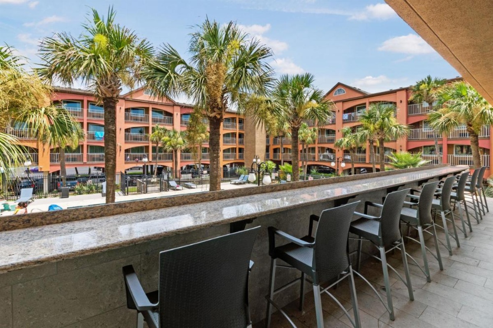 Beachfront Palms Hotel Image 44
